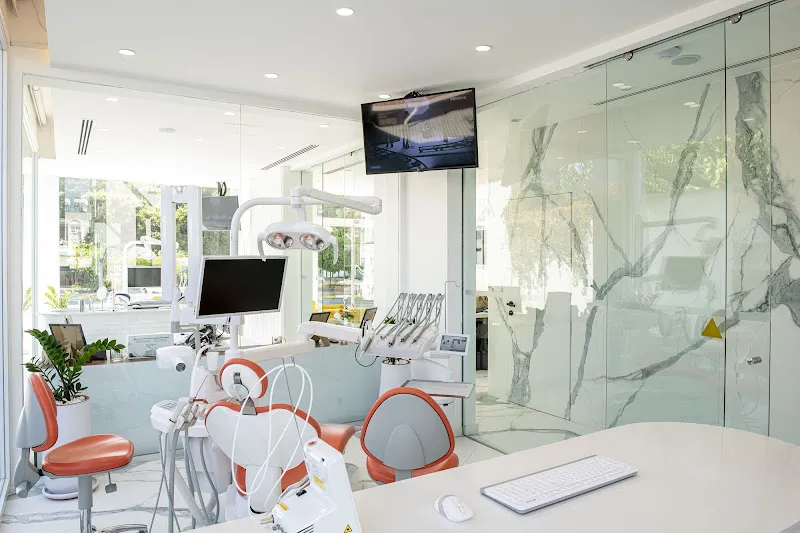Harun Yıldırım Dental Clinic Kyrenia Cyprus