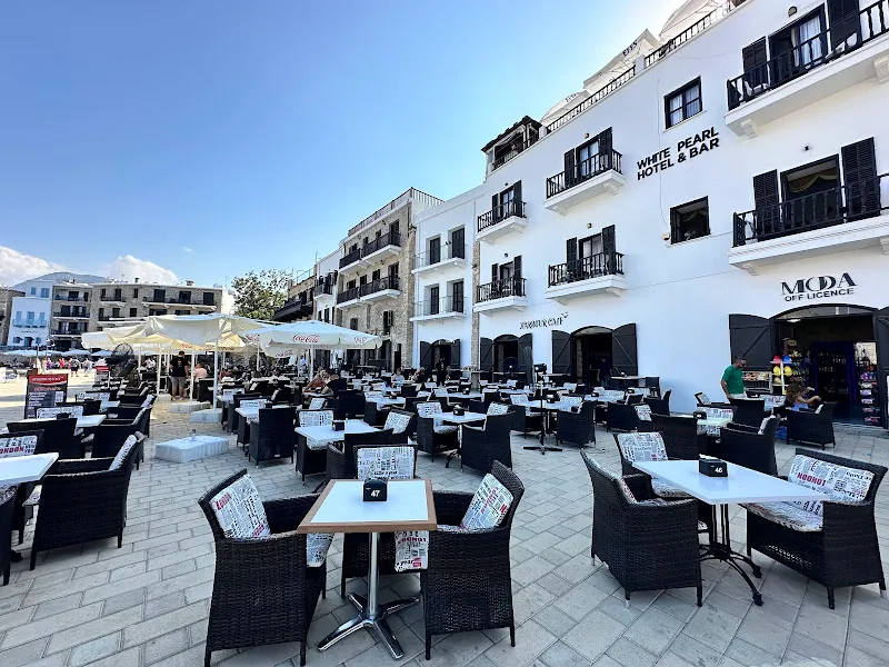 White Pearl Hotel