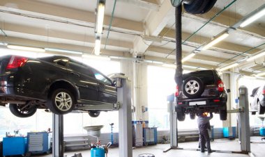 Kıbrıs Araba Tamircisi - Oto Servis Makinist