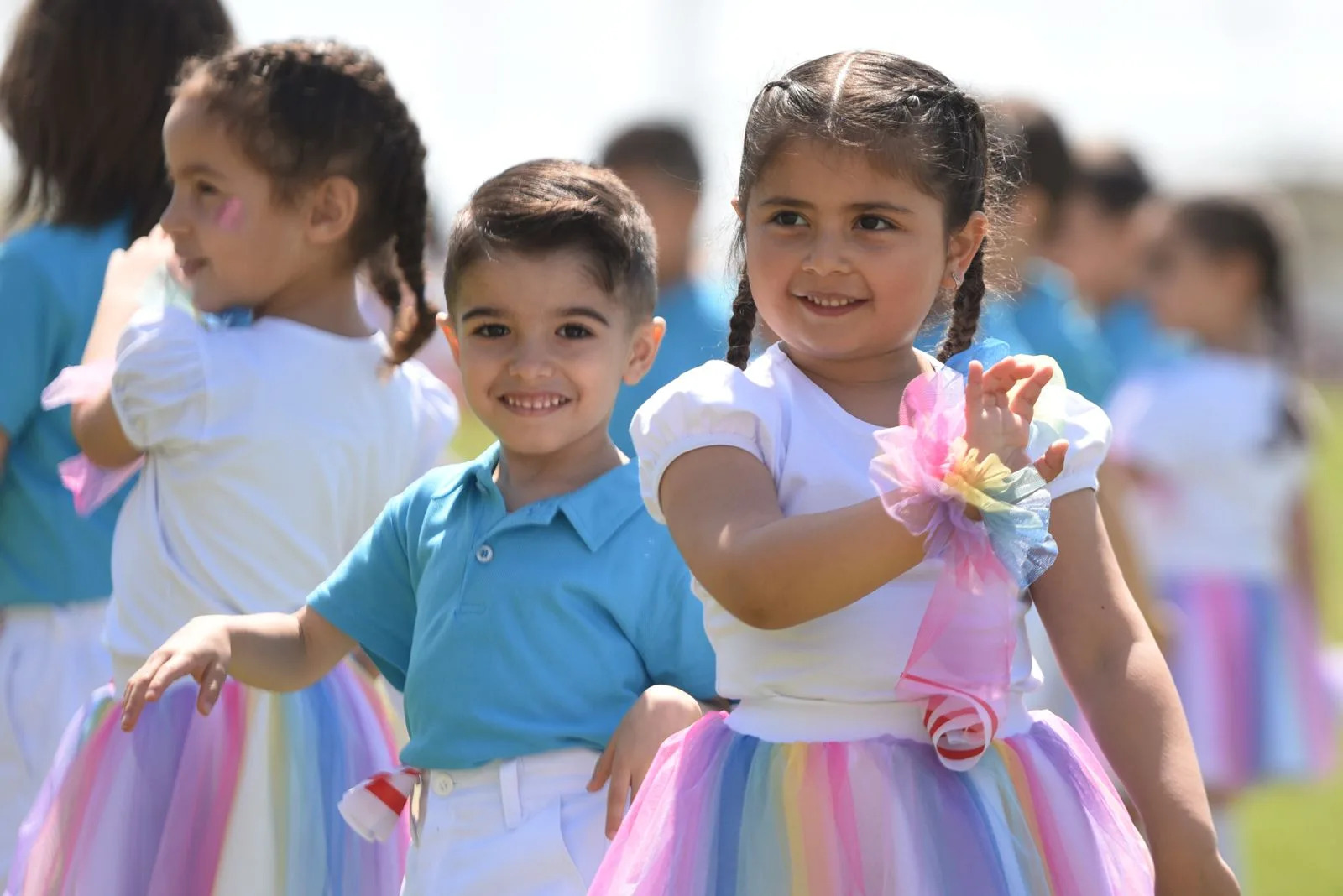 İskele'de 23 Nisan coşkusu... Cumhuriyet Stadyumu'nda gösteriler sunuldu