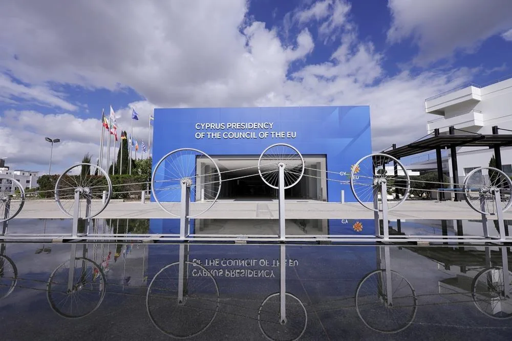 Yunanistan, İtalya, Malta ve GKRY, Orta Doğu'dan olası göç akınına karşı iş birliği kararı aldı