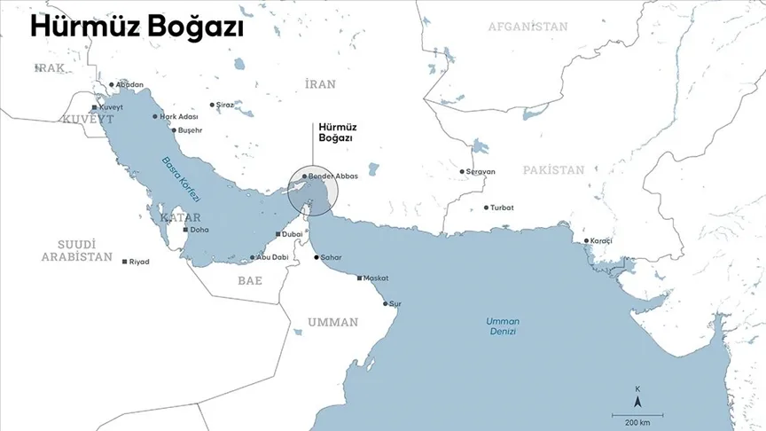 İran: Hürmüz'e girerse ABD donanmasını hedef alacağız