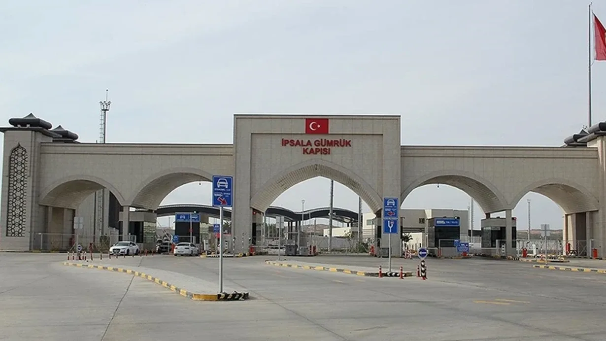 Yunanistan’dan başka bir Avrupa ülkesine gitmek isteyen dört göçmen yanlışlıkla Türkiye'ye gitti