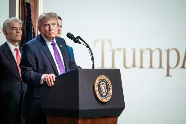 Trump: “İran'la anlaşma için acele etmeyin”